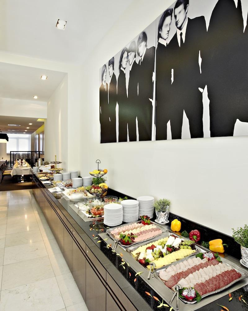 Berlin Mark Hotel Restaurante foto